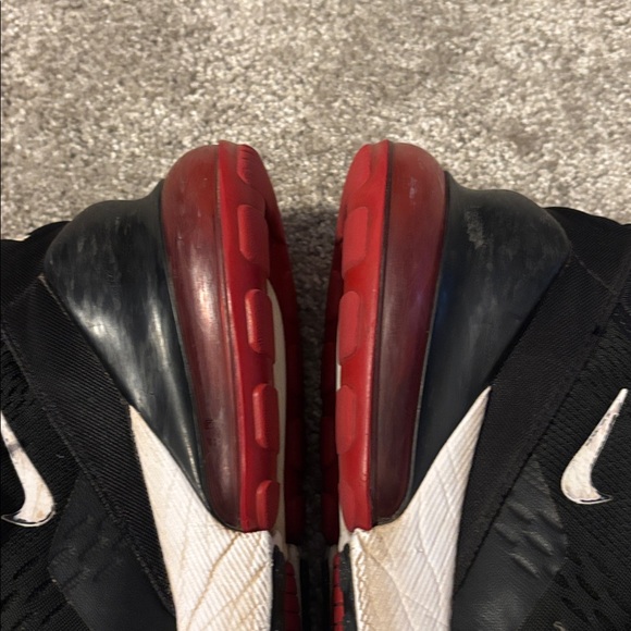 Nike Air Max 270 Black and Red Sneakers - Picture 6 of 15
